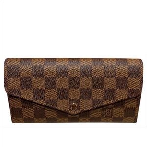 Authentic Louis Vuitton Sarah Wallet